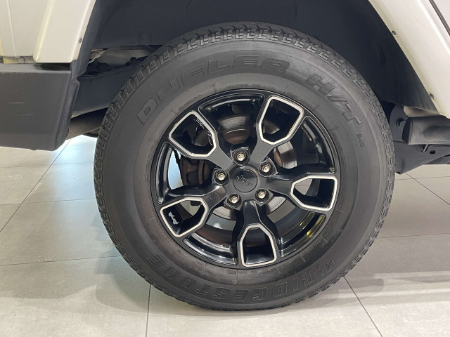 ジープ ラングラー アンリミテッド アルティチュード 4WDの中古車