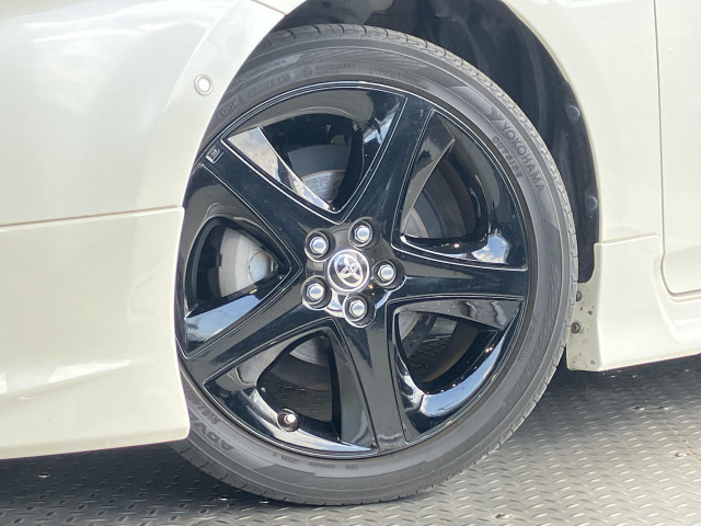 トヨタ プリウス 1.8 A ツーリングセレクションの中古車