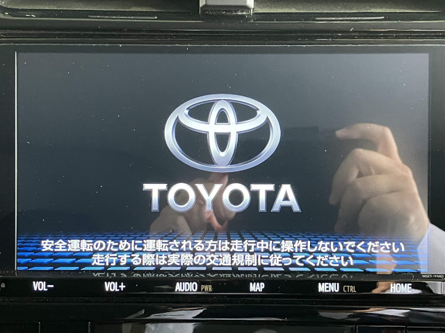トヨタ プリウス 1.8 A ツーリングセレクションの中古車