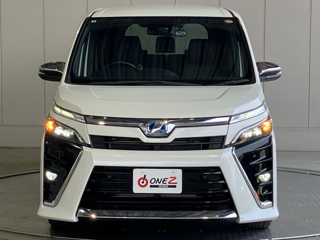 トヨタ ヴォクシーハイブリッド 1.8 ハイブリッド ZS 煌Ⅱの中古車