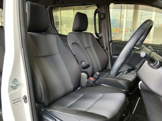 トヨタ ヴォクシーハイブリッド 1.8 ハイブリッド ZS 煌Ⅱの中古車