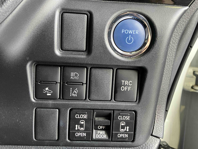 トヨタ ヴォクシーハイブリッド 1.8 ハイブリッド ZS 煌Ⅱの中古車