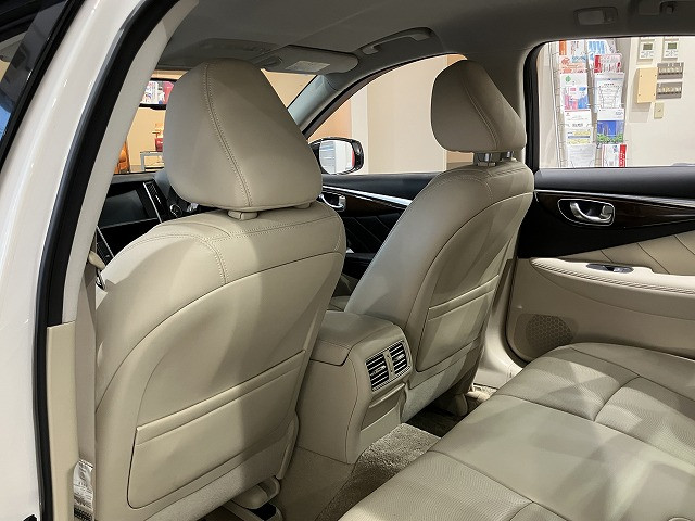 日産 スカイライン 3.5 350GT ハイブリッド タイプSPの中古車