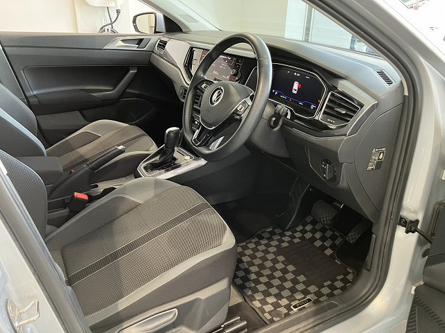 フォルクスワーゲン ポロ TSI ハイラインの中古車