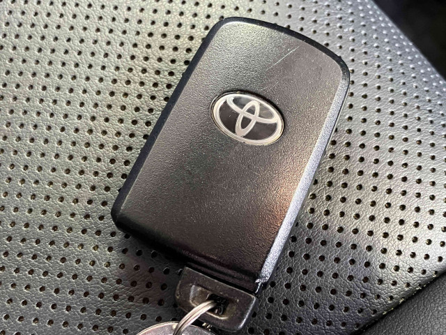 トヨタ エスクァイア 1.8 ハイブリッド Giの中古車