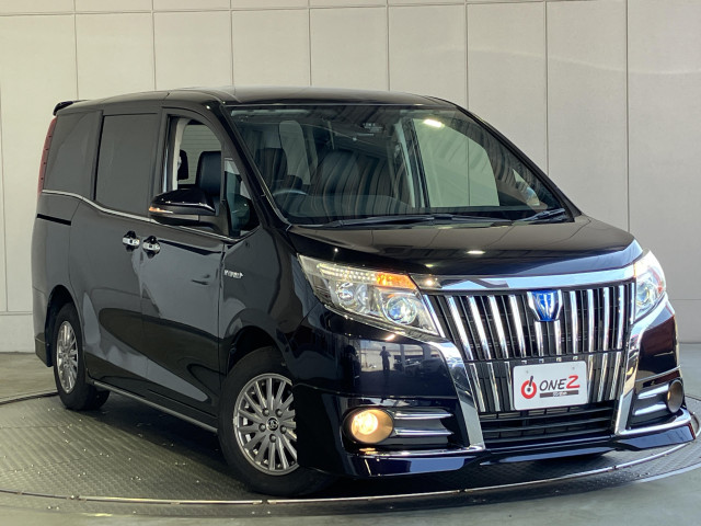 トヨタ エスクァイア 1.8 ハイブリッド Giの中古車