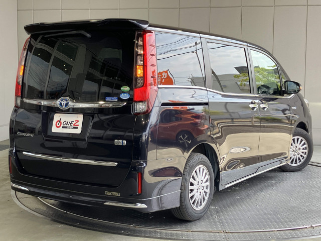 トヨタ エスクァイア 1.8 ハイブリッド Giの中古車