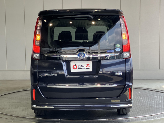 トヨタ エスクァイア 1.8 ハイブリッド Giの中古車