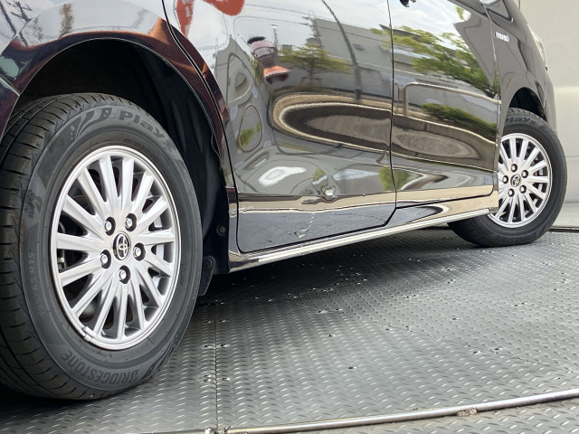 トヨタ エスクァイア 1.8 ハイブリッド Giの中古車