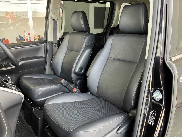 トヨタ エスクァイア 1.8 ハイブリッド Giの中古車