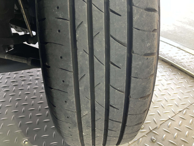 トヨタ エスクァイア 1.8 ハイブリッド Giの中古車