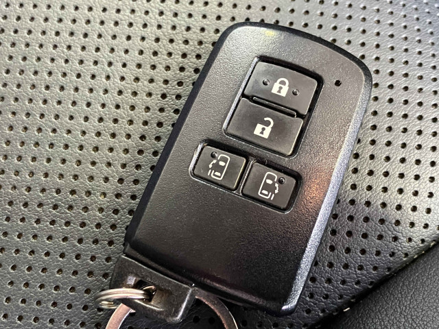 トヨタ エスクァイア 1.8 ハイブリッド Giの中古車