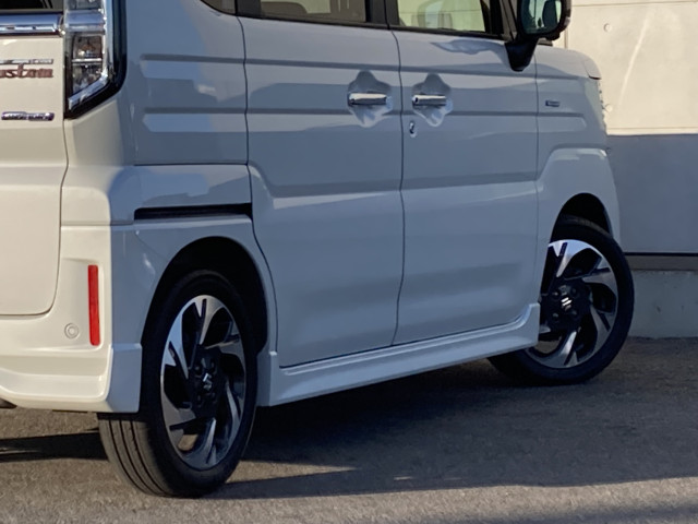 スズキ スペーシアカスタム 660 カスタム ハイブリッド XSターボの中古車