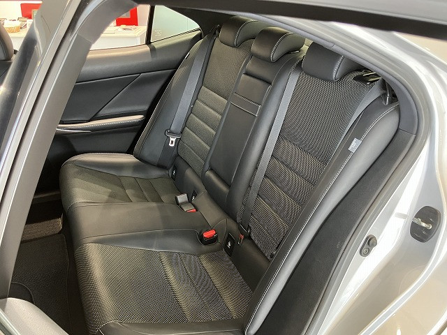 レクサス IS 200t Fスポーツの中古車