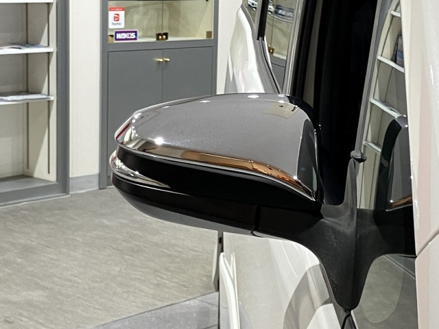 トヨタ ヴォクシー 1.8 ハイブリッド ZS 煌Ⅲの中古車