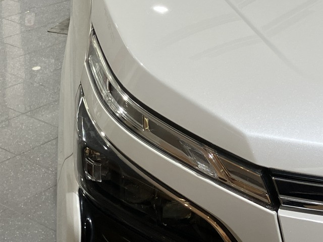 トヨタ ヴォクシー 1.8 ハイブリッド ZS 煌Ⅲの中古車