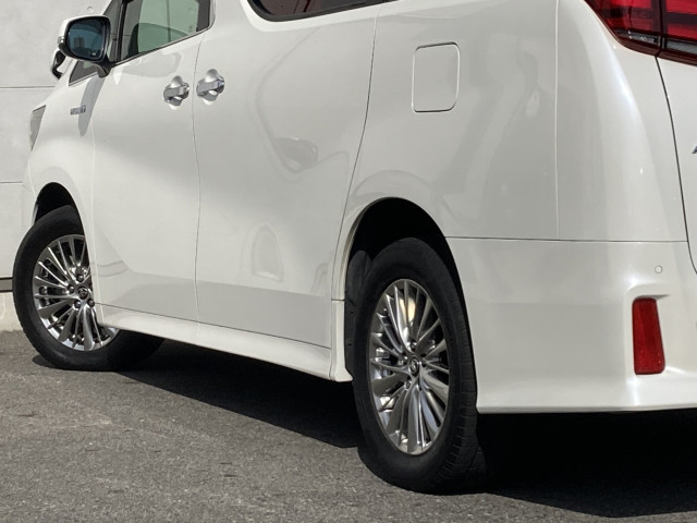 トヨタ アルファード ハイブリッド 2.5 S E-Four 4WDの中古車