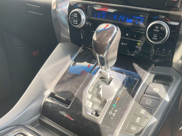 トヨタ アルファード ハイブリッド 2.5 S E-Four 4WDの中古車