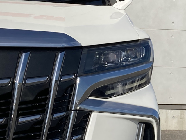 トヨタ アルファード ハイブリッド 2.5 S E-Four 4WDの中古車