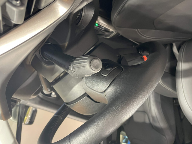 ジープ レネゲード リミテッドの中古車