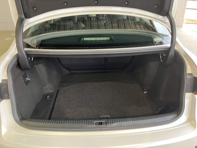 レクサス IS 300hの中古車