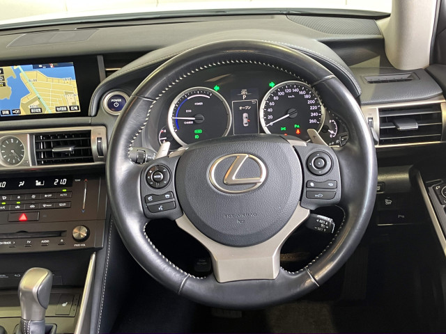 レクサス IS 300hの中古車