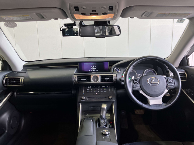 レクサス IS 300hの中古車