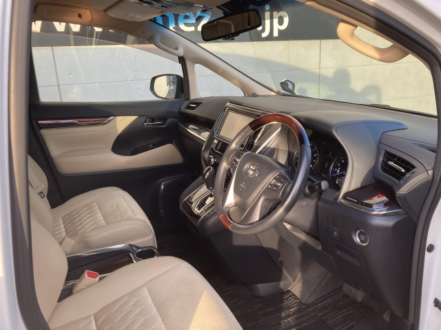 トヨタ アルファード 2.5 G 4WDの中古車