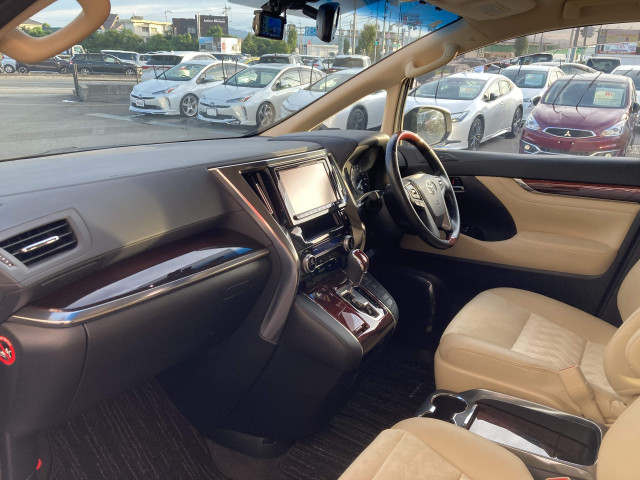トヨタ アルファード 2.5 G 4WDの中古車