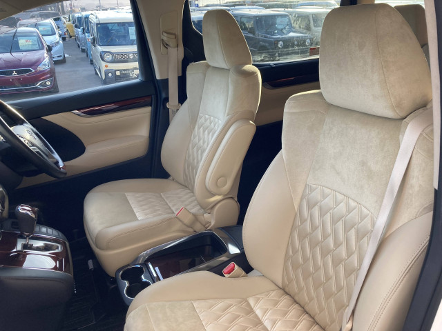 トヨタ アルファード 2.5 G 4WDの中古車