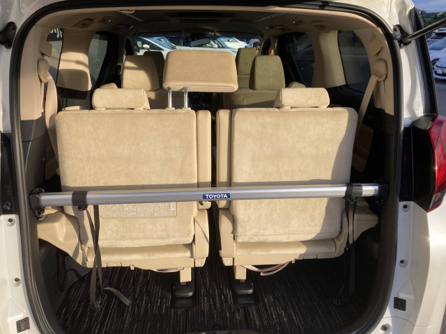 トヨタ アルファード 2.5 G 4WDの中古車