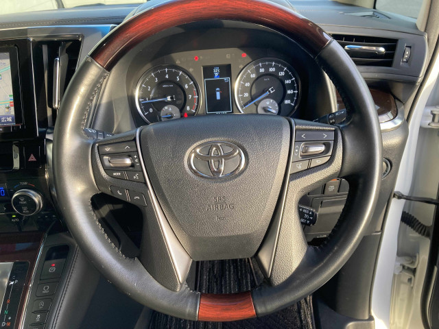 トヨタ アルファード 2.5 G 4WDの中古車