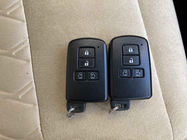 トヨタ アルファード 2.5 G 4WDの中古車