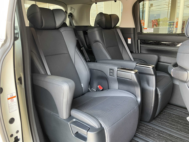 トヨタ アルファード 2.5 S Cパッケージの中古車