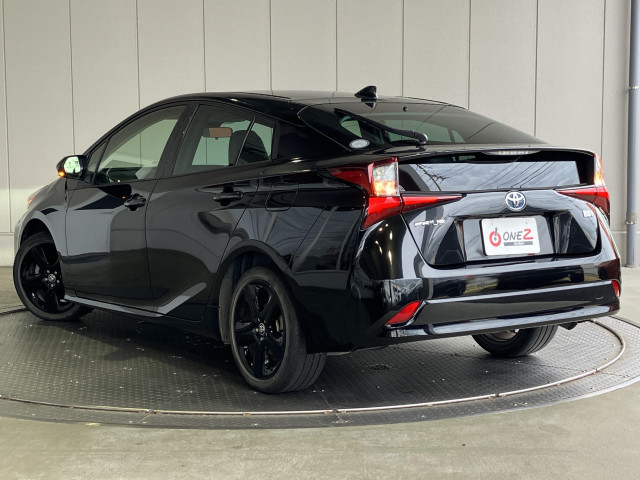 トヨタ プリウス 1.8 S ツーリングセレクションの中古車