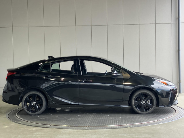 トヨタ プリウス 1.8 S ツーリングセレクションの中古車