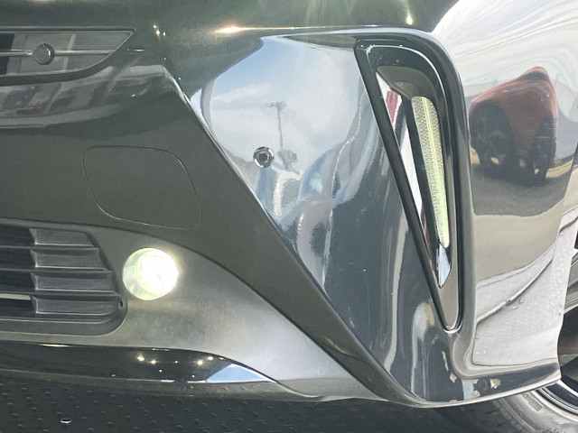 トヨタ プリウス 1.8 S ツーリングセレクションの中古車