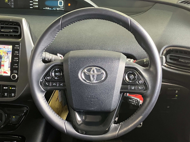 トヨタ プリウス 1.8 S ツーリングセレクションの中古車