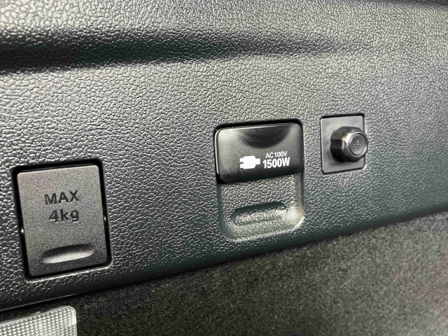 トヨタ プリウス 1.8 S ツーリングセレクションの中古車