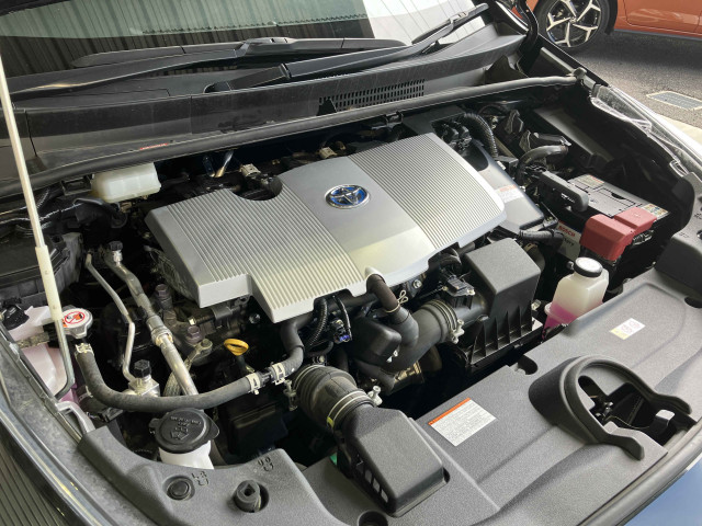 トヨタ プリウス 1.8 S ツーリングセレクションの中古車
