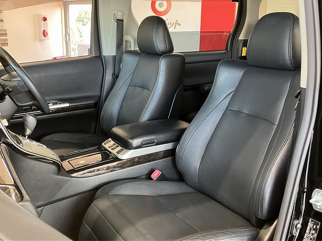 トヨタ アルファードハイブリッド 2.4 SR Cパッケージ 4WDの中古車