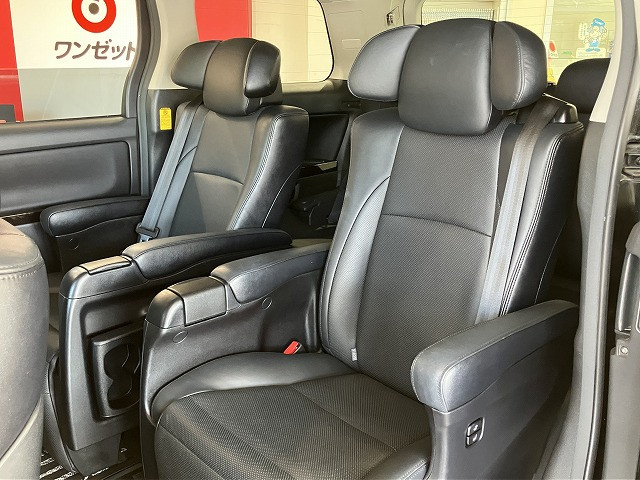 トヨタ アルファードハイブリッド 2.4 SR Cパッケージ 4WDの中古車