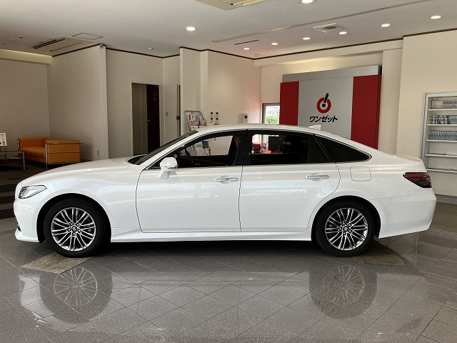 トヨタ クラウンハイブリッド ハイブリッド 2.5 Sの中古車