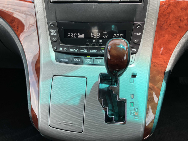 トヨタ ヴェルファイア 2.4 Z プラチナセレクションⅡの中古車