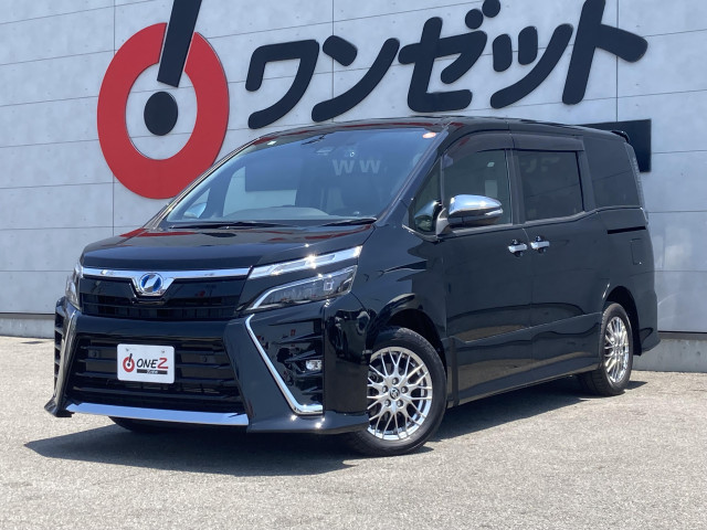 トヨタ ヴォクシー 1.8 ハイブリッド ZS 煌Ⅲの中古車
