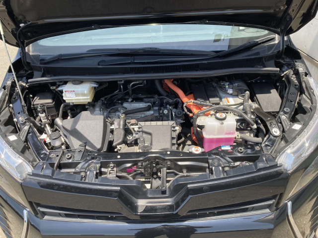 トヨタ ヴォクシー 1.8 ハイブリッド ZS 煌Ⅲの中古車