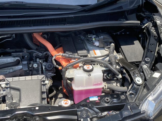 トヨタ ヴォクシー 1.8 ハイブリッド ZS 煌Ⅲの中古車