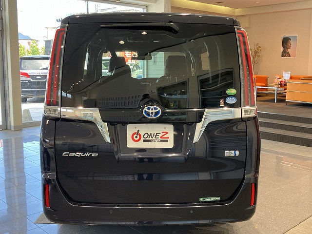 トヨタ エスクァイア 1.8 ハイブリッド Giの中古車
