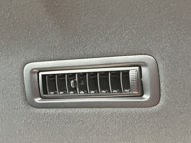 トヨタ エスクァイア 1.8 ハイブリッド Giの中古車