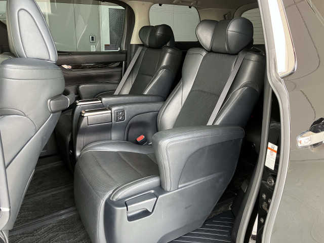 トヨタ ヴェルファイア ハイブリッド ZR“G エディション”の中古車
